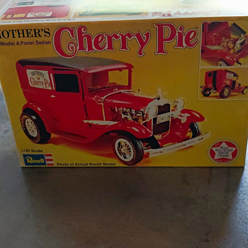 Revell mother cherry - mother's, pie