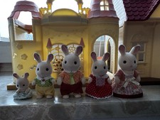 SYLVANIAN FAMILIES Puppenhaus + Baby Castle Nursery Gift Set + Animal Figure