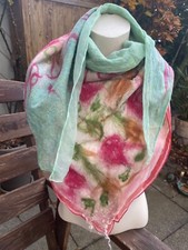 UNIKAT NEU Handarbeit Schal Filzschal Stola Merinowolle SEIDE weich warm grün