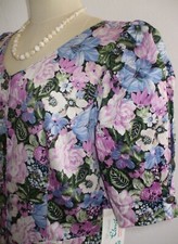  Rose Dirndl  Kleid aus