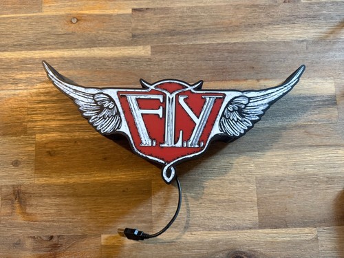 Fly leuchtabzeichen - fly,