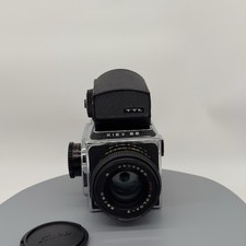 Kiev 88 Mittelformatkamera – TTL Prismensucher – Volna-3 2.8/80mm – mit Zubehör