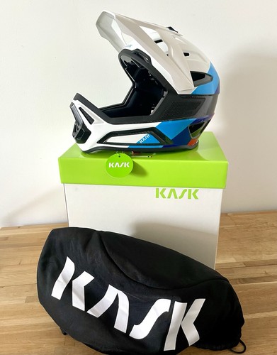 Kask defender carbon - kask,