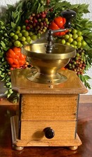 Selten!  Schöne, alte, antike Kaffeemühle, Messingtrichter,  1. Hälfte 20. Jhd.