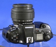 NIKON-F90X mit TAMRON-AF-ASPHERICAL-24-70mm 1:3,5-5,6