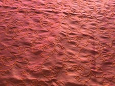 Stoff bestickt 1,35 meter lang