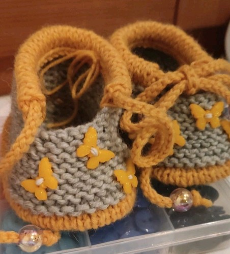 Babyschuhe gestrickt - babyschuhe,,