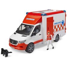 BRUDER 02676 MB Sprinter Ambulanz mit Fahrer und Light + Sound Modul