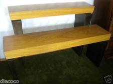 Bauhaus Stil gehaltene Designer Modelle eines Mode Label's der 80er Jahre 