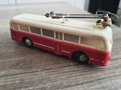 Eheim trollybus made in - ,