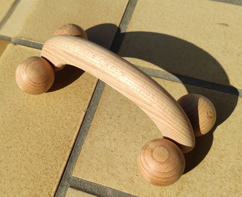 Massagegerät relax aus holz - massagegerät,