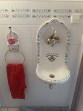 Badezimmerausstattung