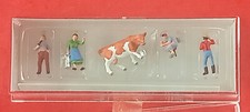 Preiser N 79039, Auf dem Bauernhof 4 Figuren, 1 Kuh, OVP, 2010 neu