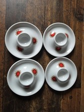 Retro  6 Eierbecher mit Ablage