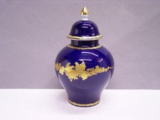 PORZELLAN DECKELVASE AK KAISER