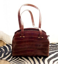 Fast neu: Handtasche in
