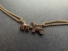 Coach Halskette mit Kutsche in