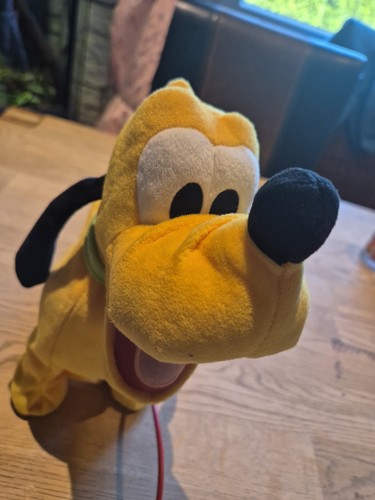 Imc toys disney pluto - toys,