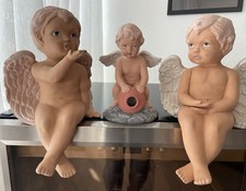 Engelfamilie In Terrakotta mit