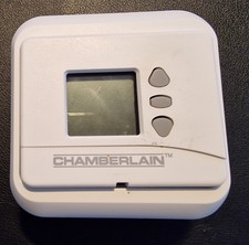 Programmschaltuhr TCT3E von Chamberlain weiss