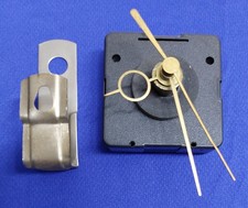 Junghans Quarzuhrwerk schwarz mit Zeiger und Aufhänger