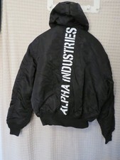 Alpha Industries Jacke L mit Aufschrift