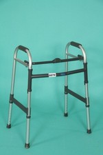 Gehbock  Invacare  Gehhilfe Gehgestell ohne Rollen faltbar #9870