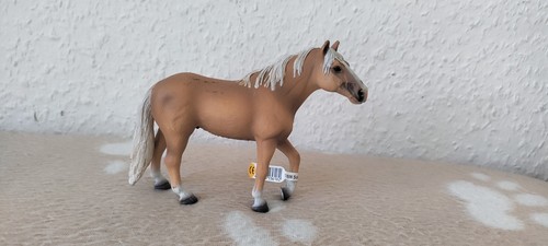 Schleich 13618 palomino hengst - palomino,