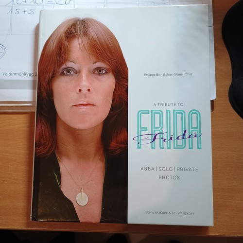 Tribute frida bildband - a, to