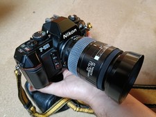 Nikon Analog-Spiegelreflex F-501 mit AF 35-105mm f/3.5-4.5