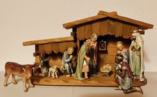 Weihnachtskrippe aus Holz (mit Beleuchtung) mit Figuren von Goebel 1965,sehr gut