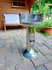 Eleganter Säulengrill aus Stahl für Holzkohle ca. 45cm Durchmesser