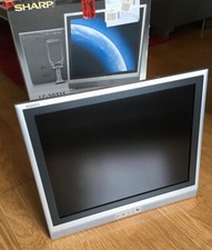 Sharp Aquos LC-20S1E, Farbe: Silber, Teilespender/defekt.