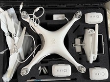 Dji Phantom 4 Pro v2.0 Drohne - 4k, 60FPS, 30 m Sensorbereich, 4db Noise Reducti
