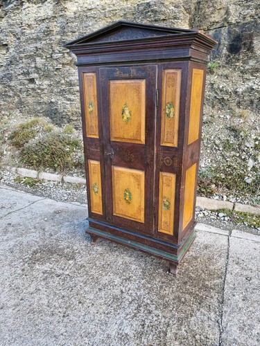 Bemalter kleiderschrank - bemalter,