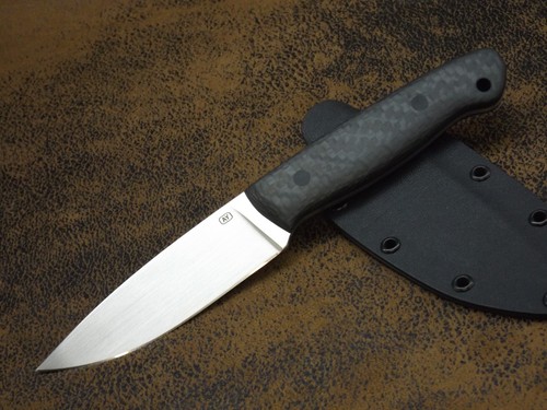 Custom knives exklusives - y.a.,