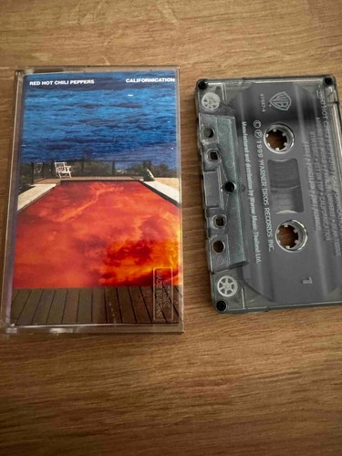 Red hot chili peppers - hot,