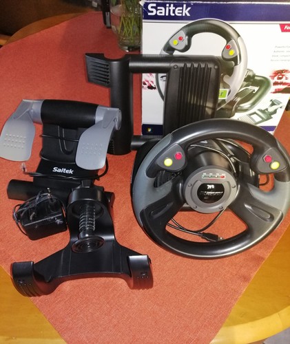 Lenkrad mit pedale saitek - ,