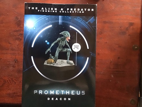 Eaglemoos the alien - &, predator