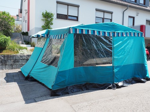 Faltzeltanhänger