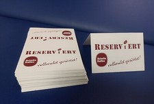 Reserviert-Schilder