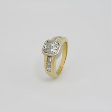 Ring mit 2,12ct H-vsi Diamant