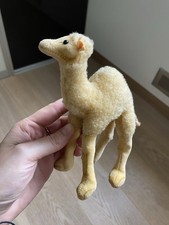 Steiff Tier Sammler Stofftier Dromedar 15 cm ohne Knopf ohne Fahne. 