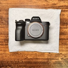 Sony Alpha A7R V 61MP, 8K Kamera -  nur 67 Auslösungen - Wie Neu (A7RV)