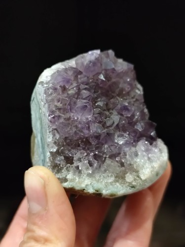 Amethyst geode druse 170g - amethyst,