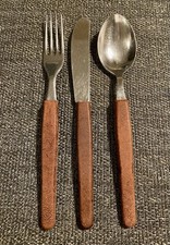 3 tlg. Besteck-Set Vintage Messer Gabel Löffel Kunststoff Griff Rostfrei
