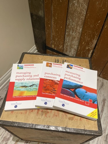 Set official course books - of,