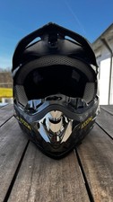 Motorrad Crosshelm Rockstar Energy – guter Zustand