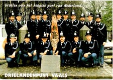 AK Drielandenpunt Vaals - Polizisten vor den Grenzsteinen / Niederlande Limburg