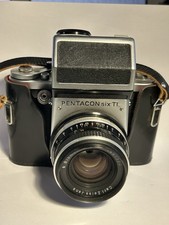 Konvolut: Pentacon Six TL Mittelformatkamera mit Objektiv Tasche und Zubehör